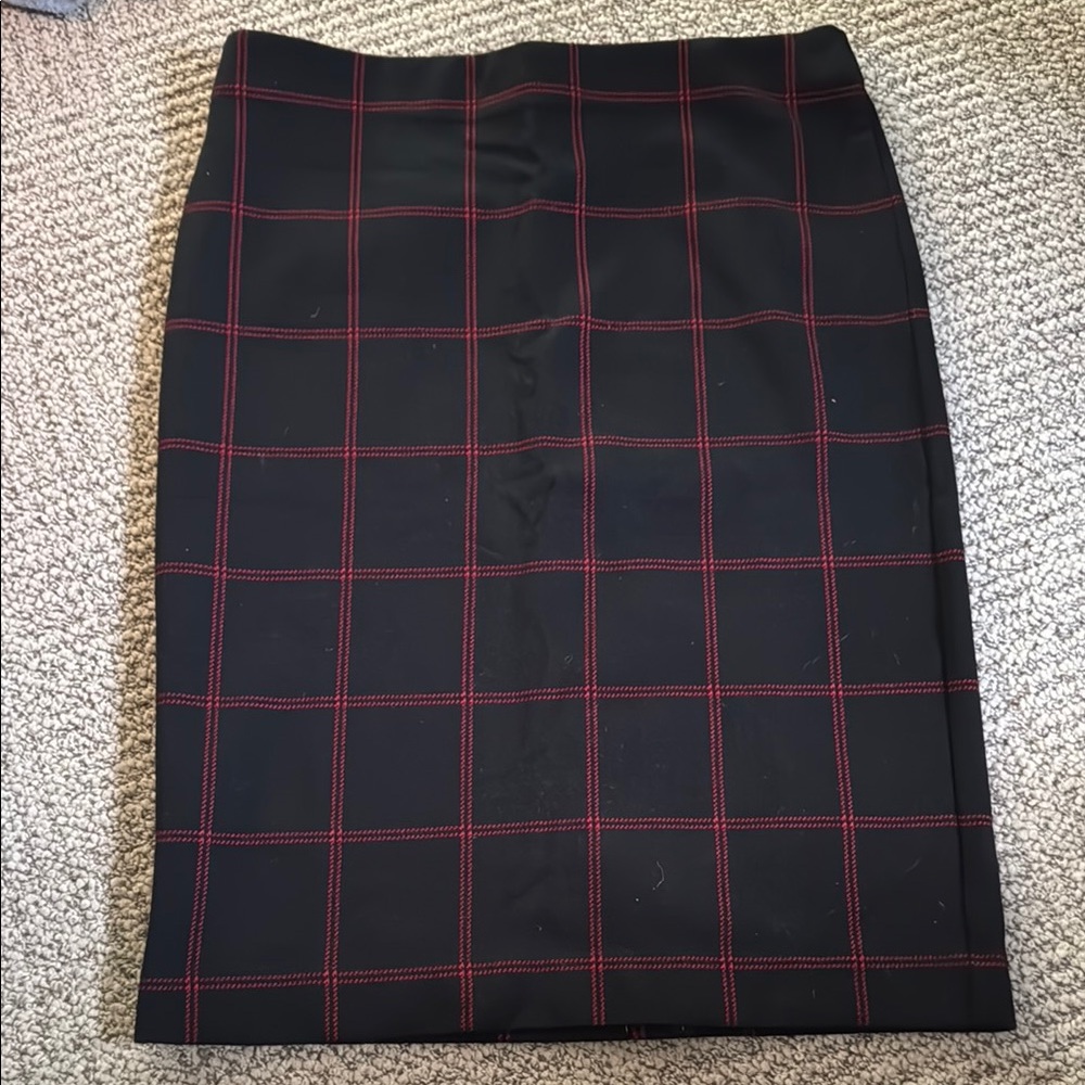 Ann Taylor Black and Red Pencil Skirt Knee-Length